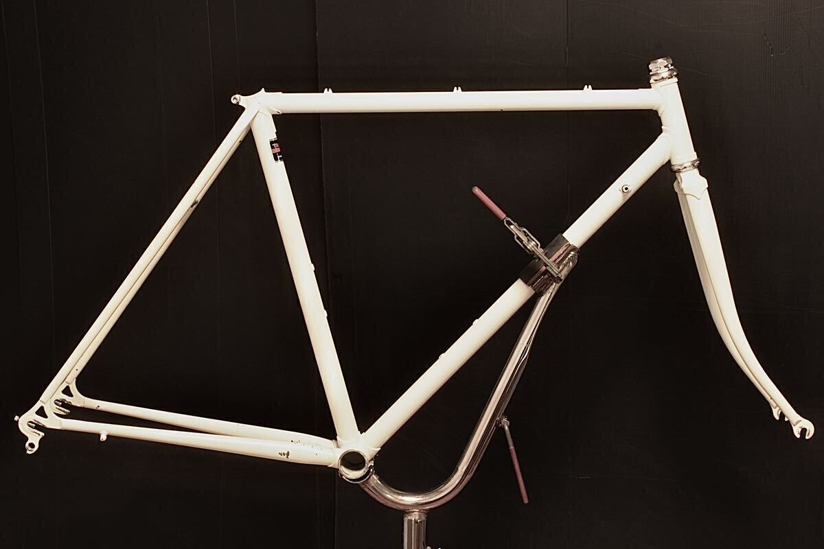 gan well/CrMo/芯出し/515ST/1990ごろ走行少なめ/126 S.ロードエンド/3.1kg/ホワイト/ガンウェル/ピストにも / 1オーナー