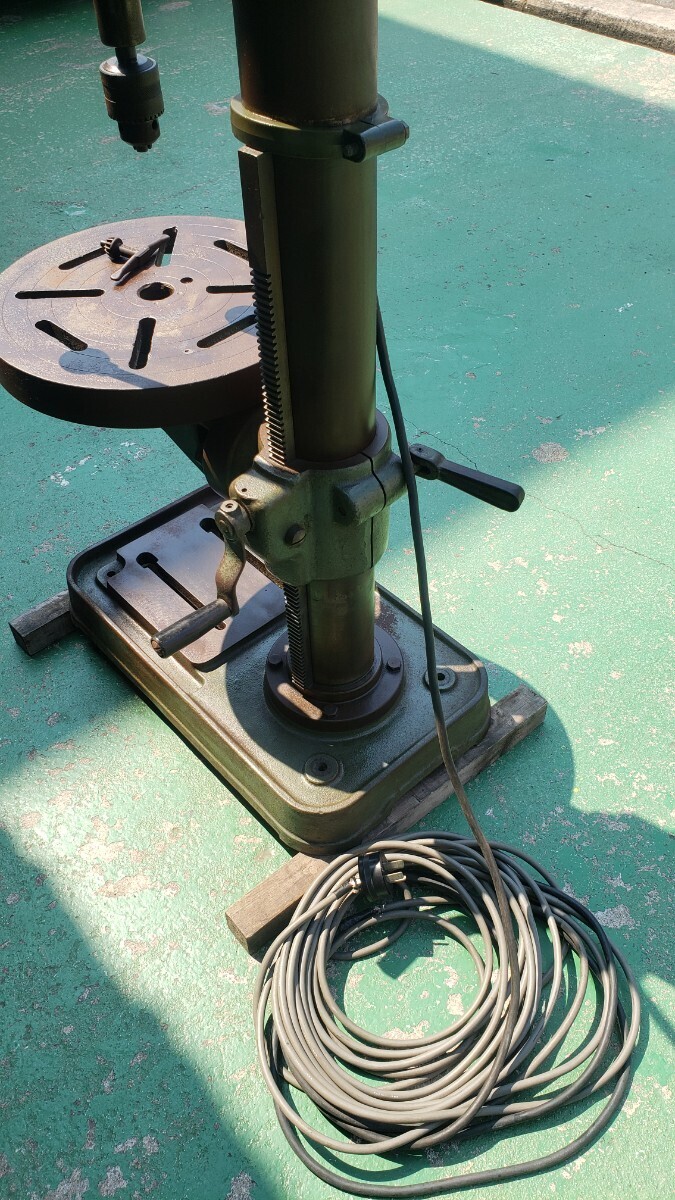KIRA キラ 卓上ボール盤 KID-420 三相200V 工具、DIY用品 KIRA キラ 卓上ボール盤 KID-420 三相200V 工具、DIY用品