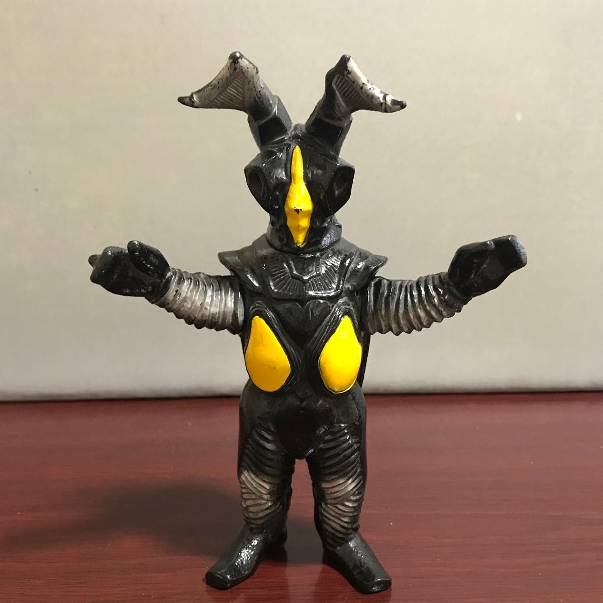ウルトラ怪獣シリーズ ソフビ ゼットン&テンペラー星人 当時物 ウルトラ怪獣シリーズ ソフビ ゼットン&テンペラー星人 当時物