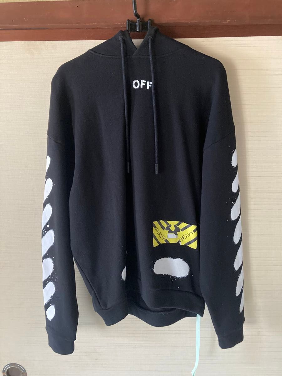 Off-Whiteスプレーペイントプルオーバーフードパーカー ブラック off-whiteスプレーペイントプルオーバーフードパーカー ブラック