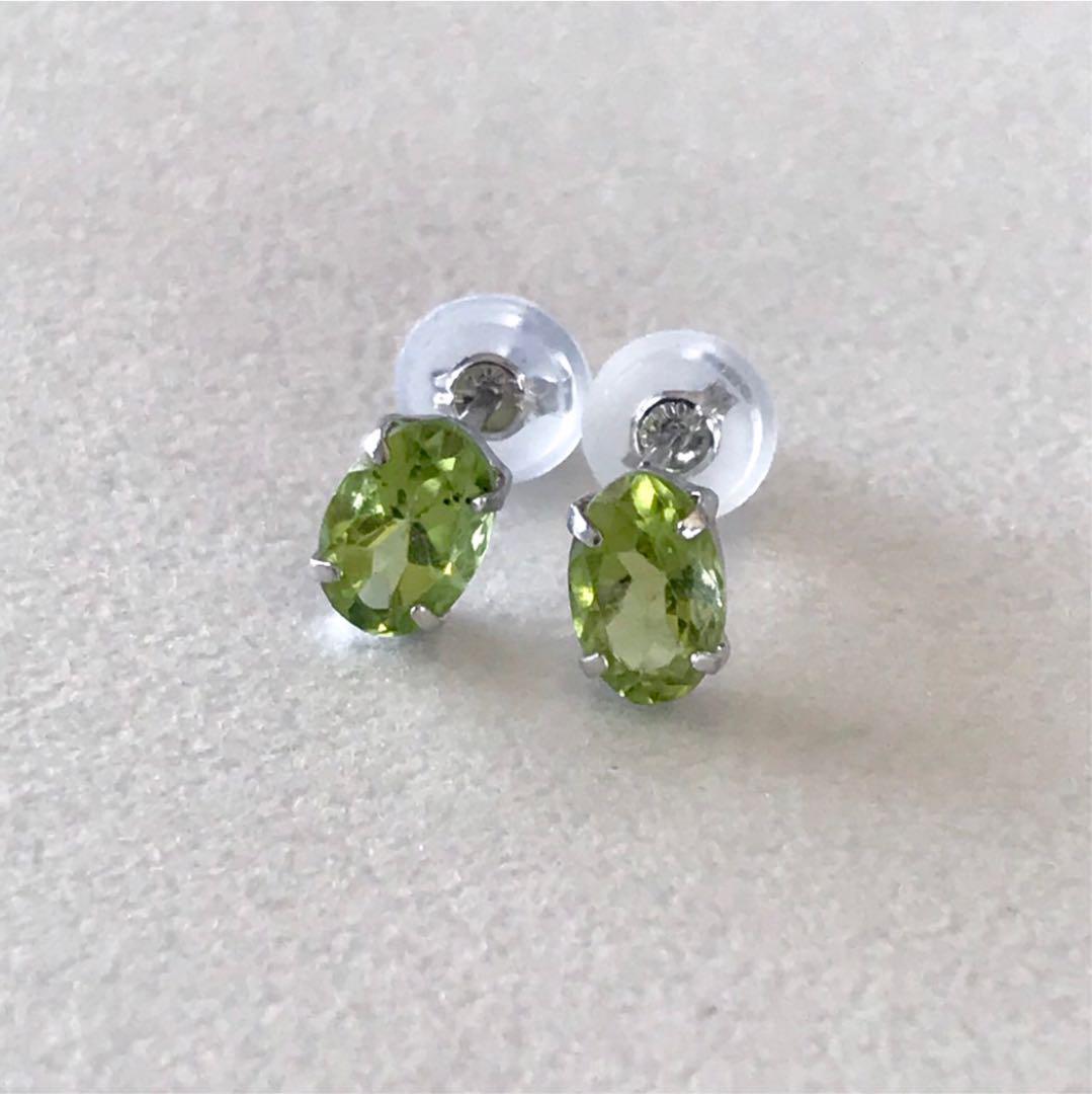 上品なファッション 白金(プラチナ)900 ペアピアス ペリドット 8月の誕生石 クロス ペリドット