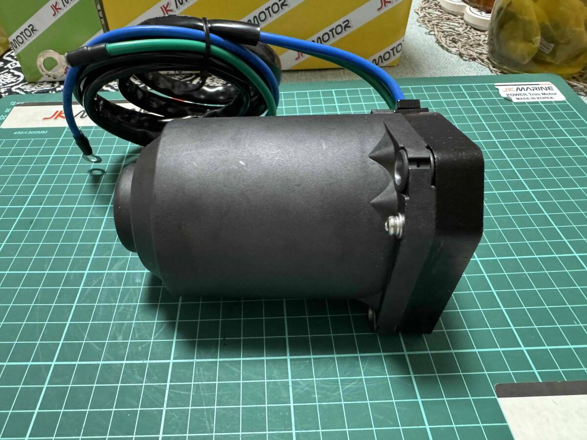 新品 ヤマハ パーワチルトトリムモーター 6GR-43880 F300HP 社外 新品 ヤマハ パーワチルトトリムモーター 6GR-43880 F300HP 社外