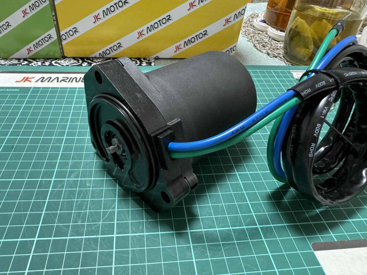 新品 ヤマハ パーワチルトトリムモーター 6GR-43880 F300HP 社外 新品 ヤマハ パーワチルトトリムモーター 6GR-43880 F300HP 社外