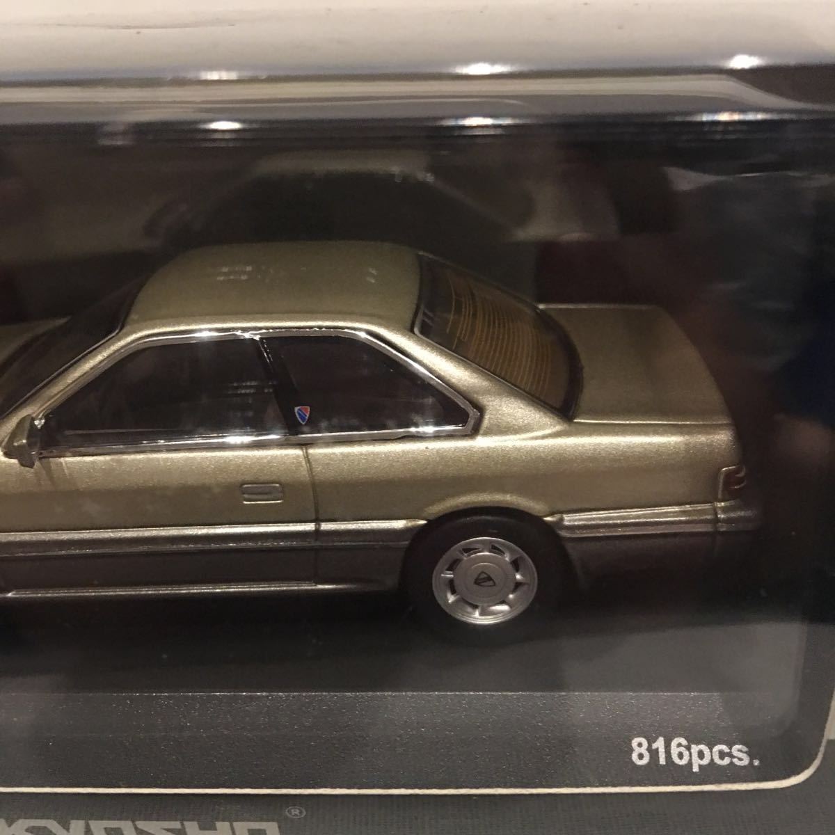 京商 1/43 日産 レパード 3.0 アルティマ ベージュ・メタリック 1986 NISSAN LEOPARD Ultima F31 旧車 ミニカー モデルカー_画像4