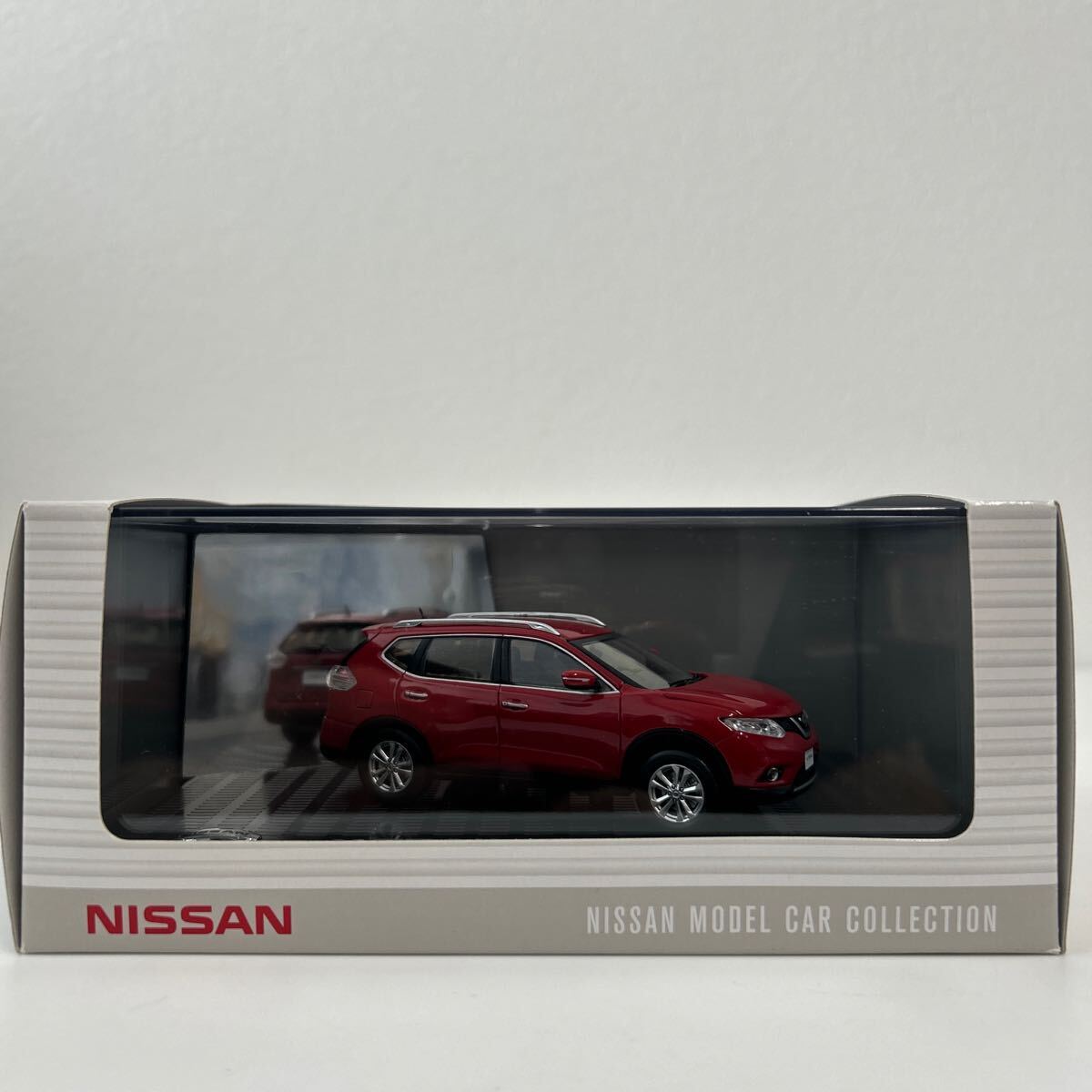 NISSAN ディーラー特注 1/43 X-TRAIL T32 Burning Red 日産 エクストレイル バーニングレッド ミニカー モデルカー カラーサンプル