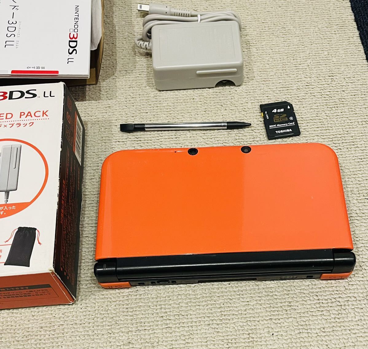 ニンテンドー3DSLL リミテッドパック オレンジブラック 本体 ニンテンドー3DSLL リミテッドパック オレンジブラック 本体