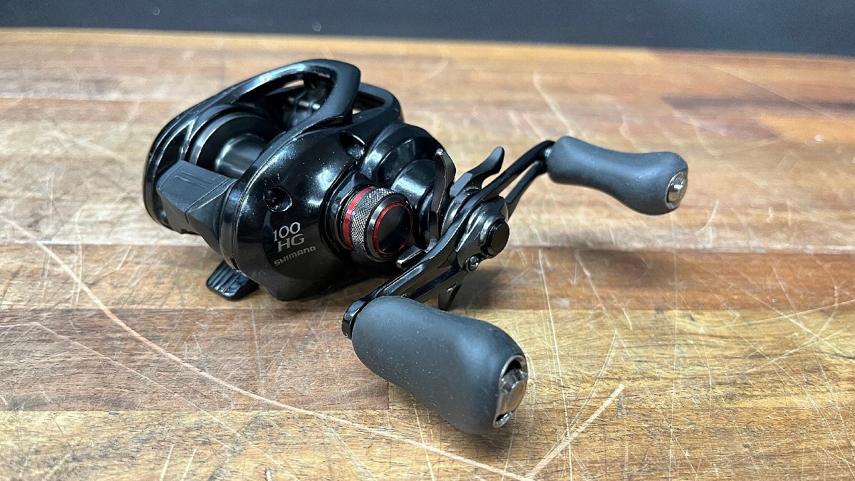 ★中古★シマノ SHIMANO 17 スコーピオンDC 100HG 右巻き RIGHT Scorpion DC INTELIGENT DC5 ハイギヤ バス シーバス ショアジギング)倉a