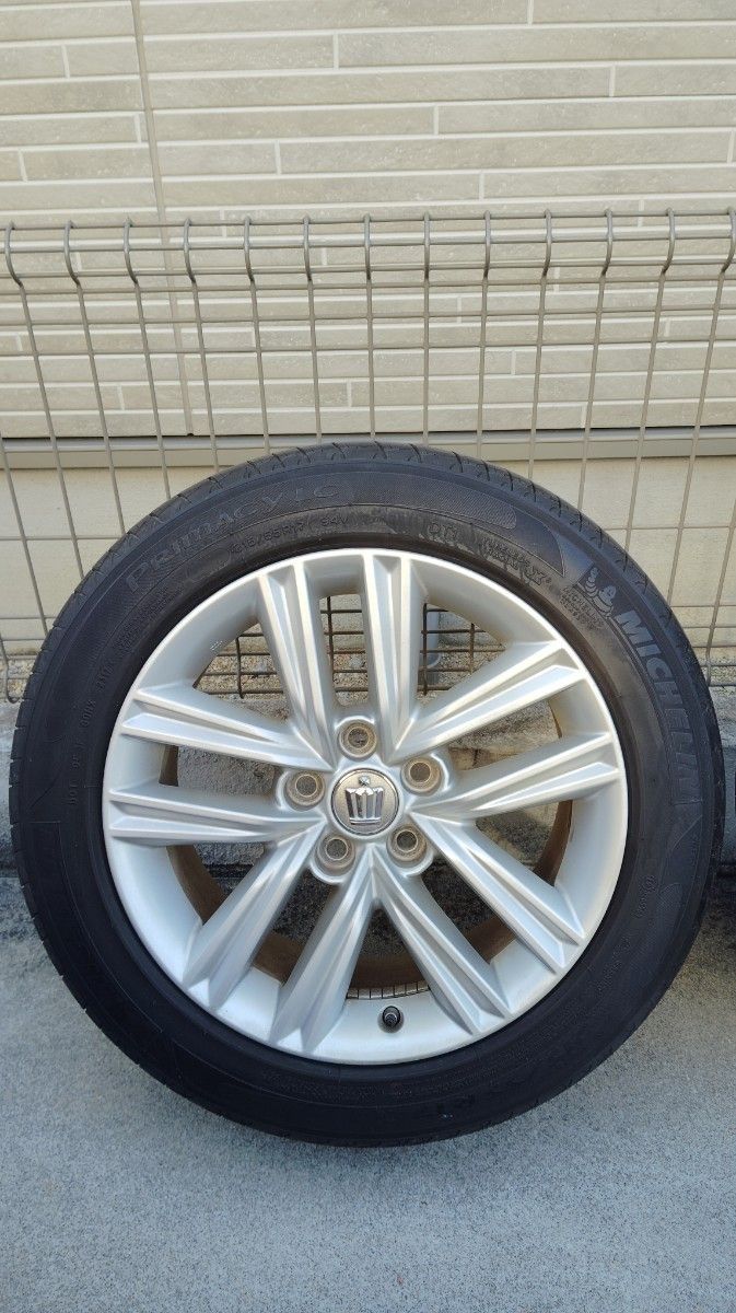 TOYOTA 210系クラウンアスリート ホイールサイズ純正17インチ 7 TOYOTA 210系クラウンアスリート ホイールサイズ純正17インチ 7