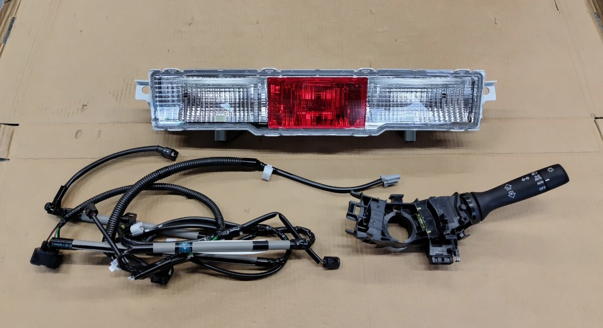 新車外し】トヨタ GR86 ZN8 純正 バックランプ ディマースイッチ 新車外し】トヨタ GR86 ZN8 純正 バックランプ ディマースイッチ