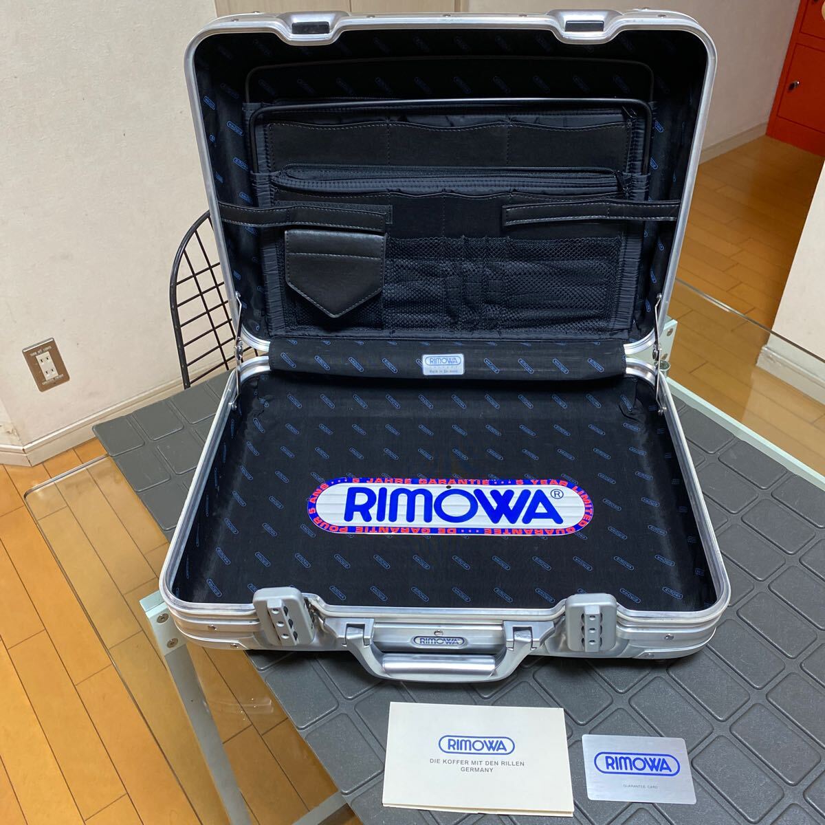 D美品/程度良/廃盤/レア/希少【RIMOWA】リモワ アタッシュケース D美品/程度良/廃盤/レア/希少【RIMOWA】リモワ アタッシュケース