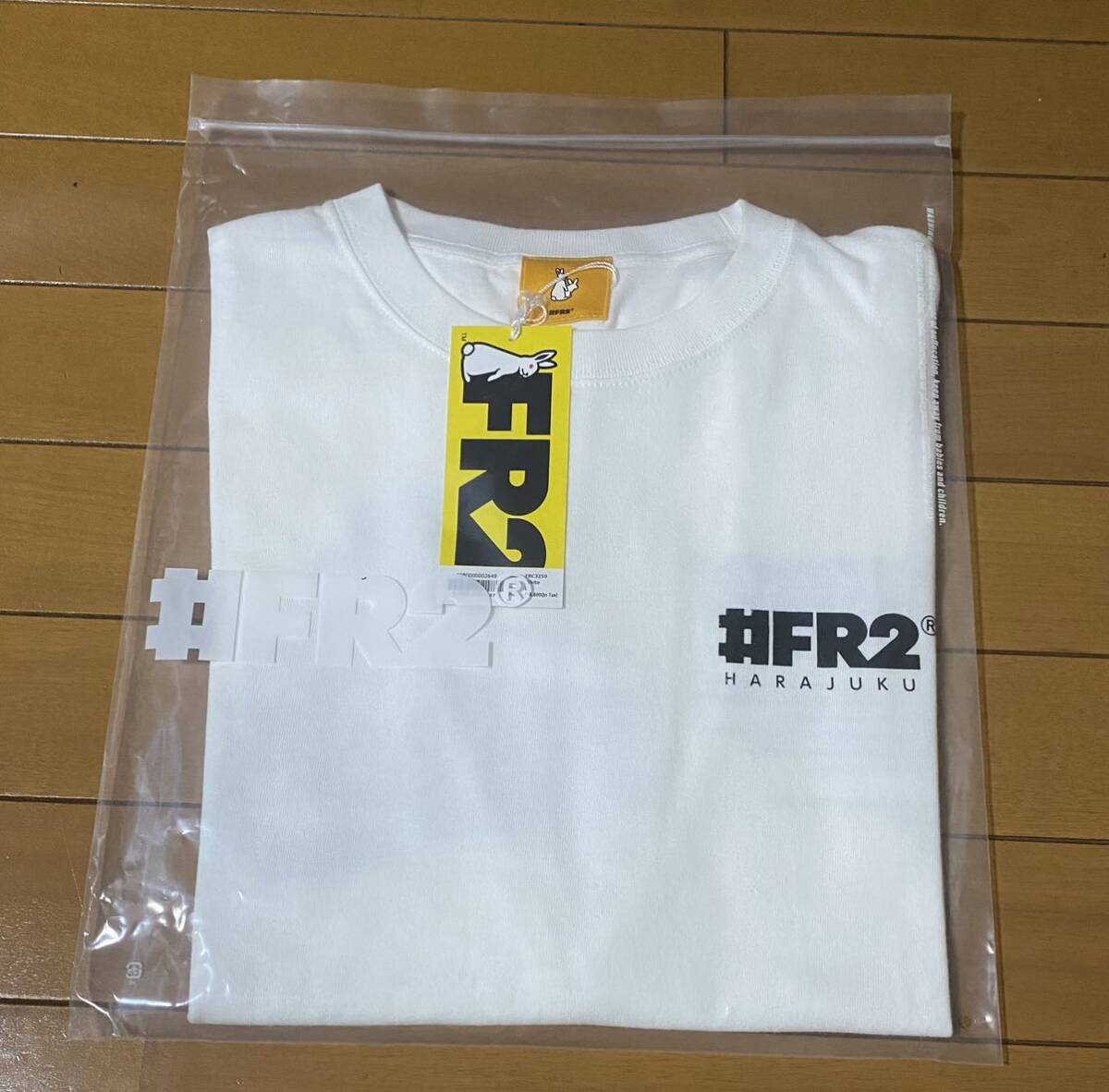 新品』FR2 原宿限定 Harajuku Store Tシャツ Lサイズ 白 新品』FR2 原宿限定 Harajuku Store Tシャツ Lサイズ 白