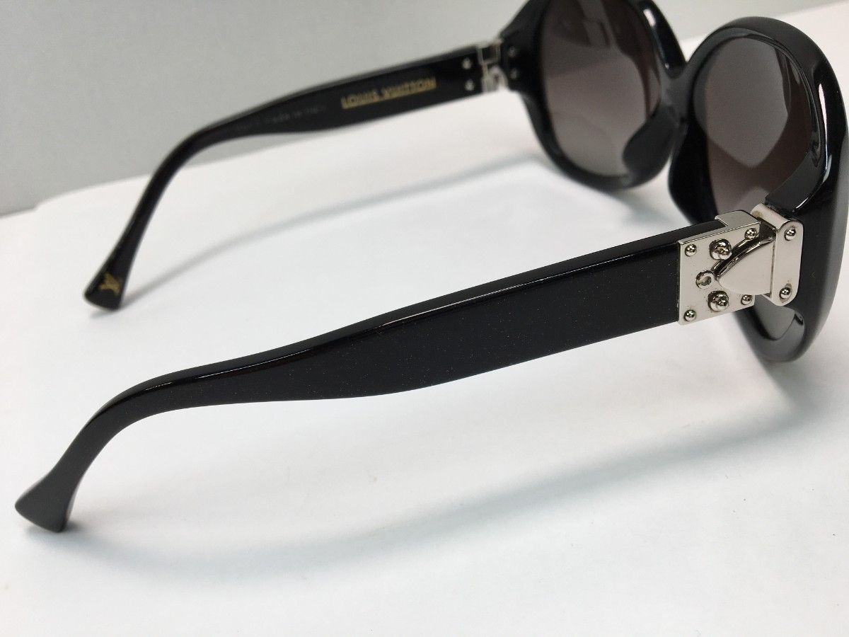 k1125 全体美品 LOUIS VUITTON ルイヴィトン サングラス 黒縁 k1125 全体美品 LOUIS VUITTON ルイヴィトン サングラス 黒縁