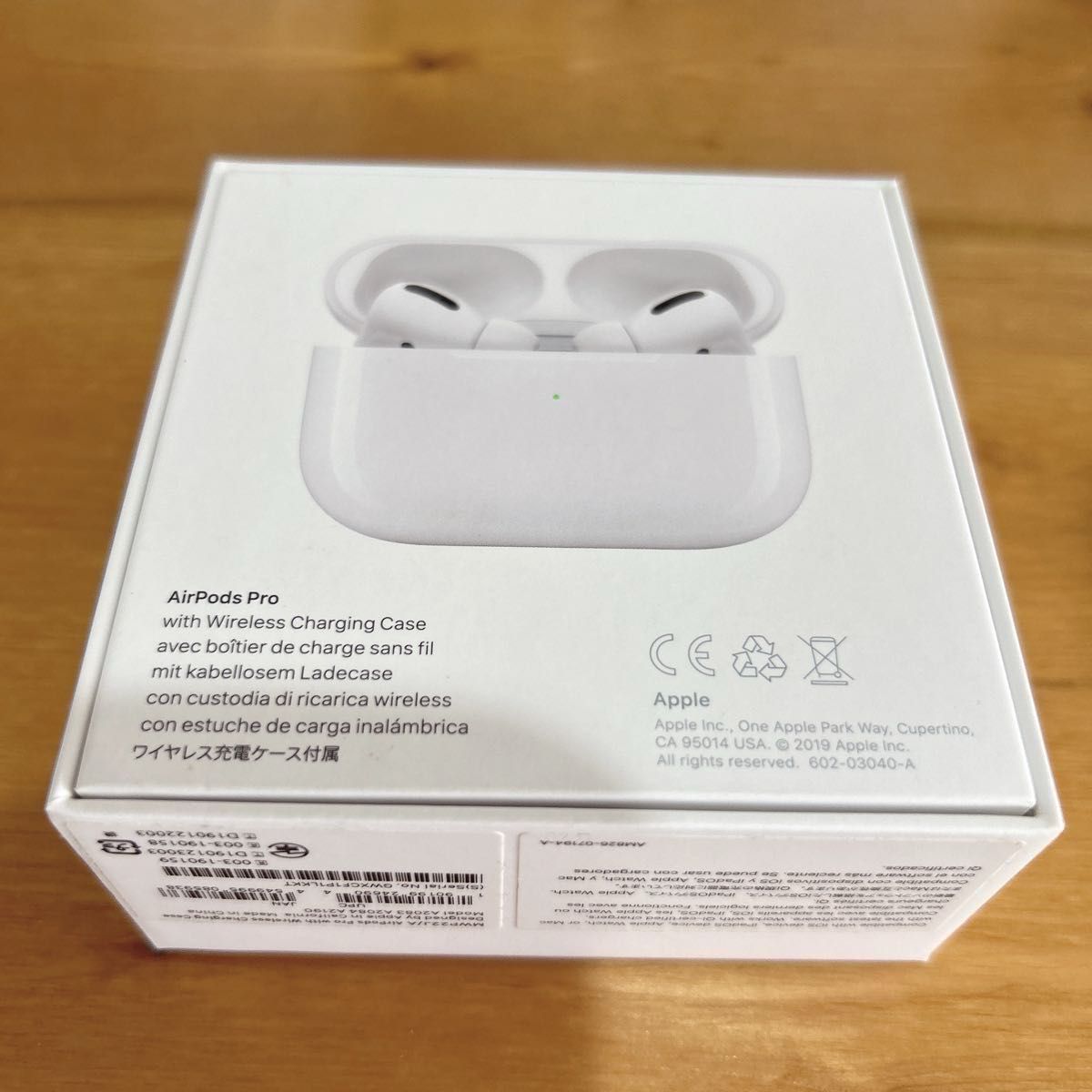 AirPods Pro 第一世代 本体+充電ケース+箱 AirPods Pro(第一世代 )本体充電ケース、箱つき