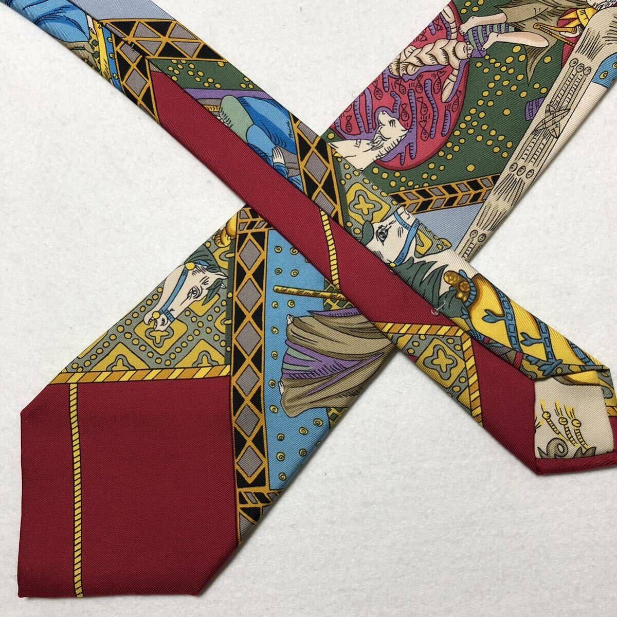 美品 希少デザイン HERMES エルメス ネクタイ スカーフ柄 神話 美品 希少デザイン HERMES エルメス ネクタイ スカーフ柄 神話