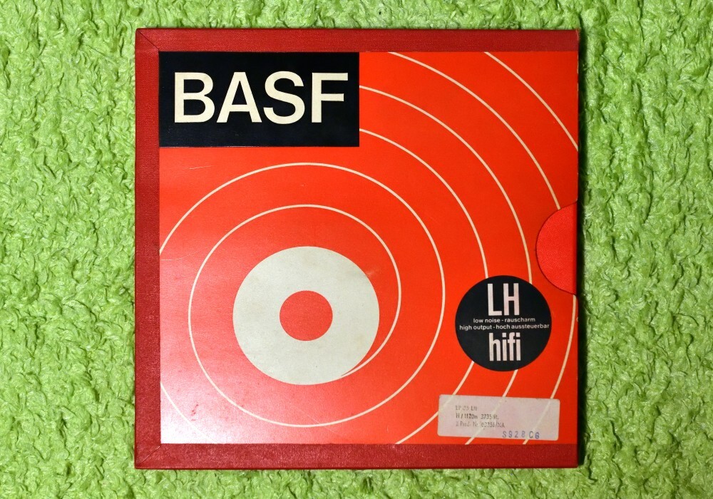  recording settled open reel tape 10 -inch BASF beige a-esef metal reel Akai GX-630D PRO recording 2 truck 10 number 26 shape Germany Germany7979104 bus f