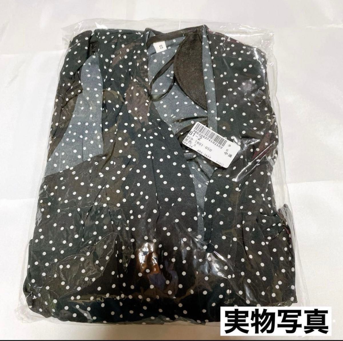 ZARA Mサイズ ドット柄ジャンプスーツ ブラック/ホワイト サテン ZARA Mサイズ ドット柄ジャンプスーツ ブラック/ホワイト サテン