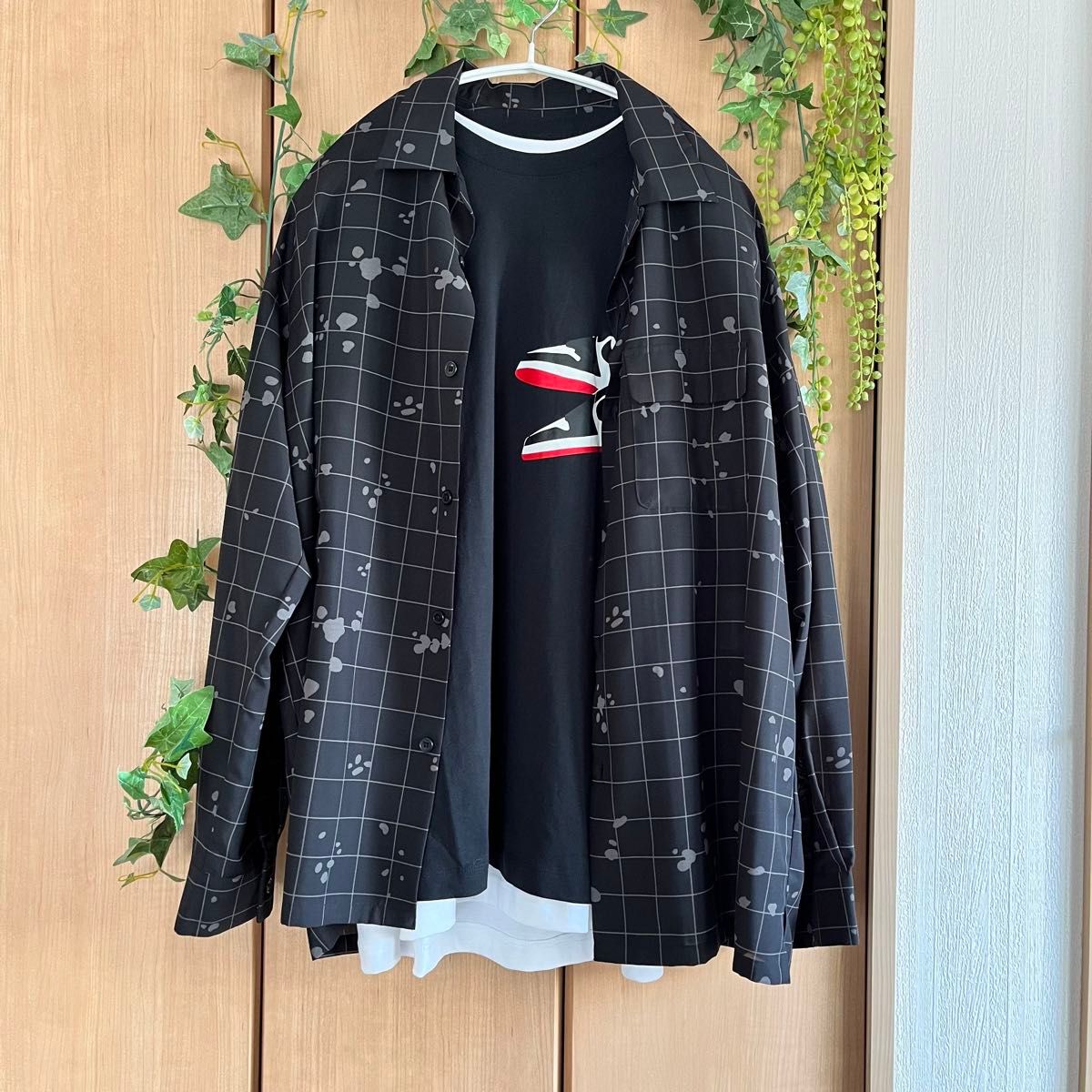 NIKE JORDAN AJ1 肩掛けシューズ Tシャツ ブラック|Yahoo NIKE JORDAN AJ1 肩掛けシューズ Tシャツ ブラック|Yahoo