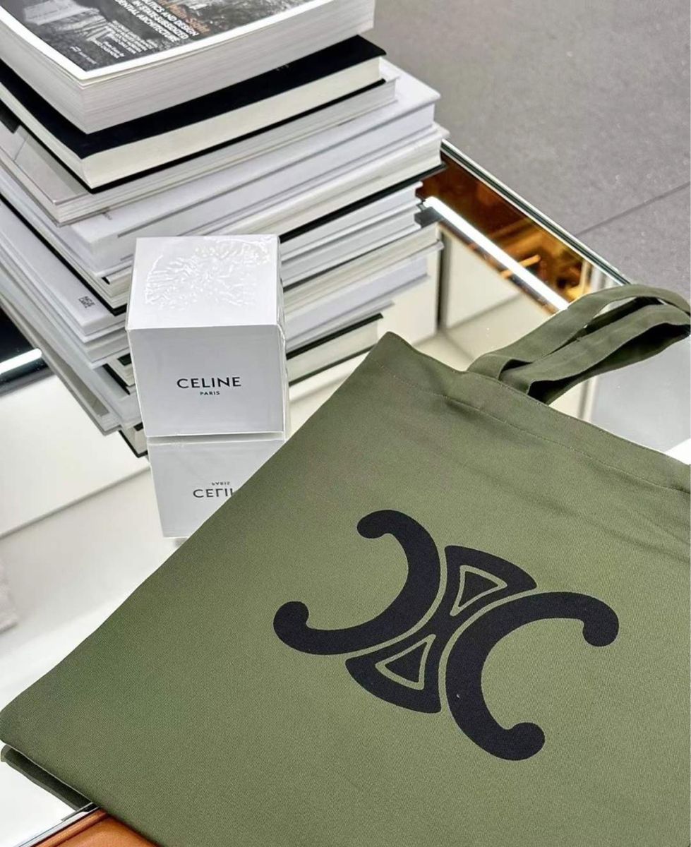 Celine セリーヌ トリオンフ トートバッグ エコバッグ Celine セリーヌ トリオンフ トートバッグ エコバッグ