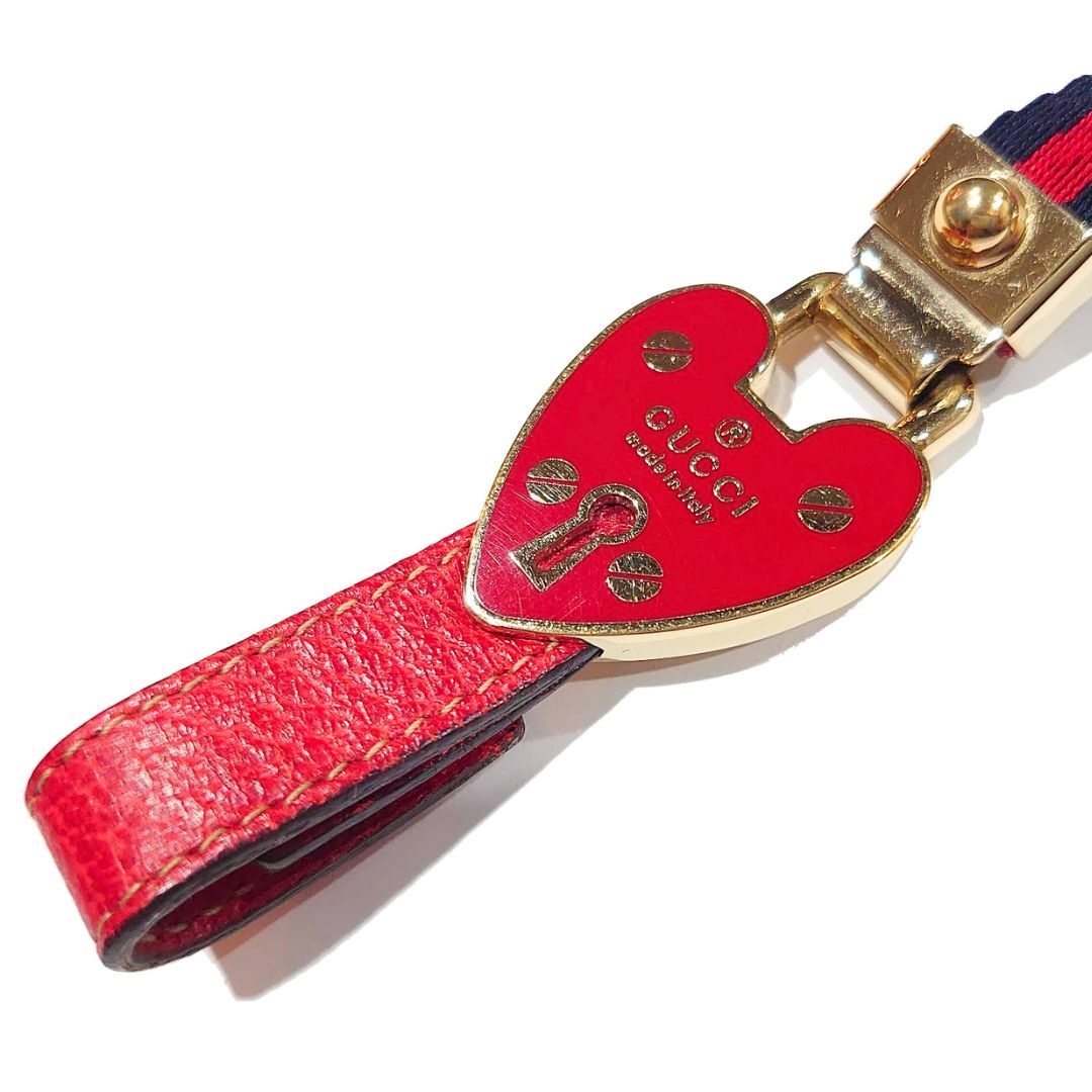 鑑定済】GUCCI グッチ ネックストラップ ネックホルダー ハート 鑑定済】GUCCI グッチ ネックストラップ ネックホルダー ハート