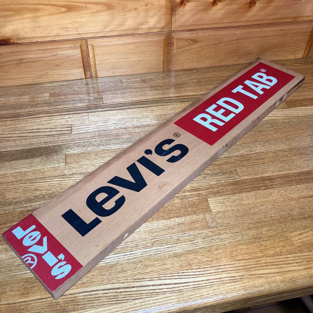 即決 送料無料 リーバイス RED TAB 木製 両面看板 非売品 店舗用 即決 送料無料 リーバイス RED TAB 木製 両面看板 非売品 店舗用