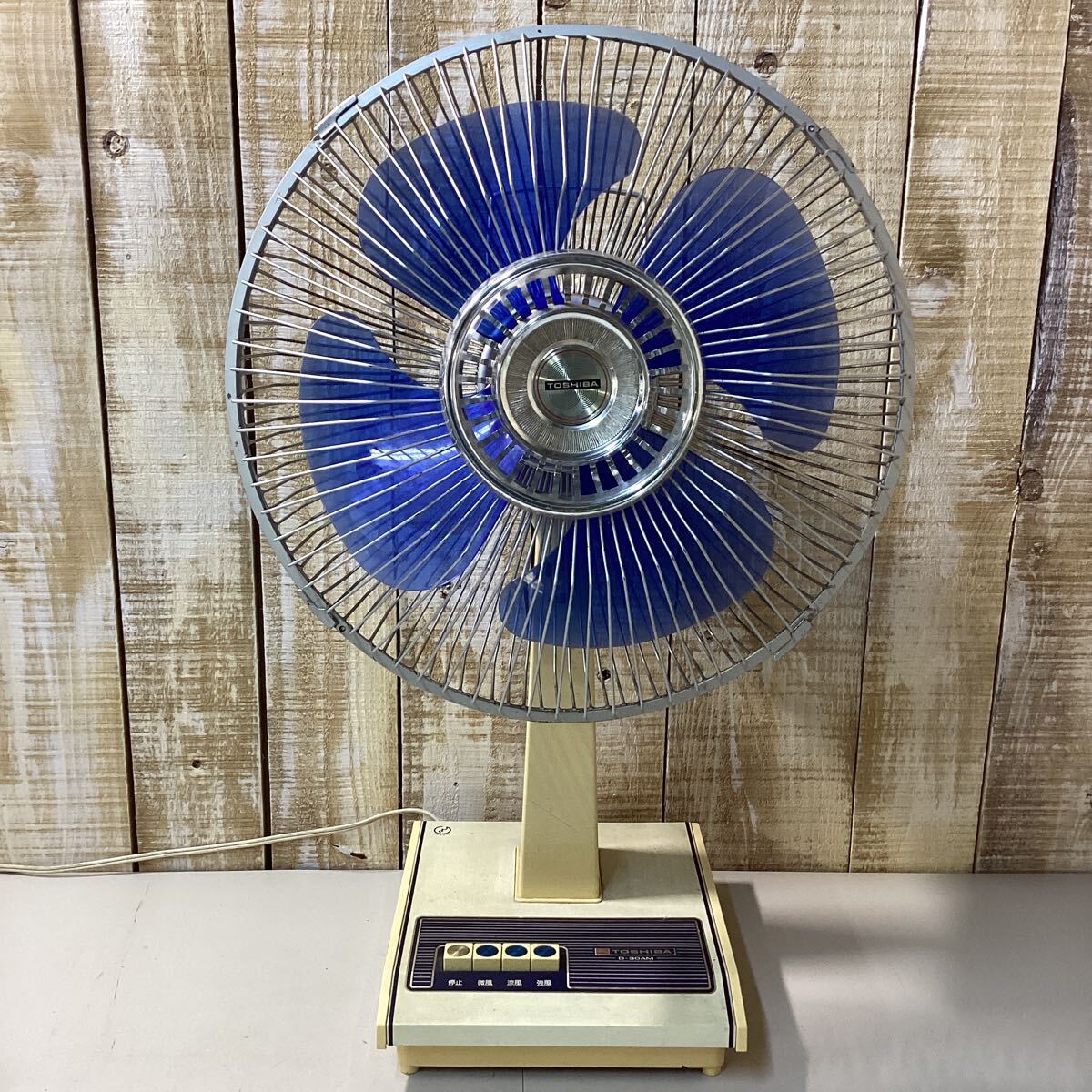 Yahoo!オークション - 昭和レトロ 扇風機 当時物 TOSHIBA 東芝 D Yahoo!オークション - 昭和レトロ 扇風機 当時物 TOSHIBA 東芝 D
