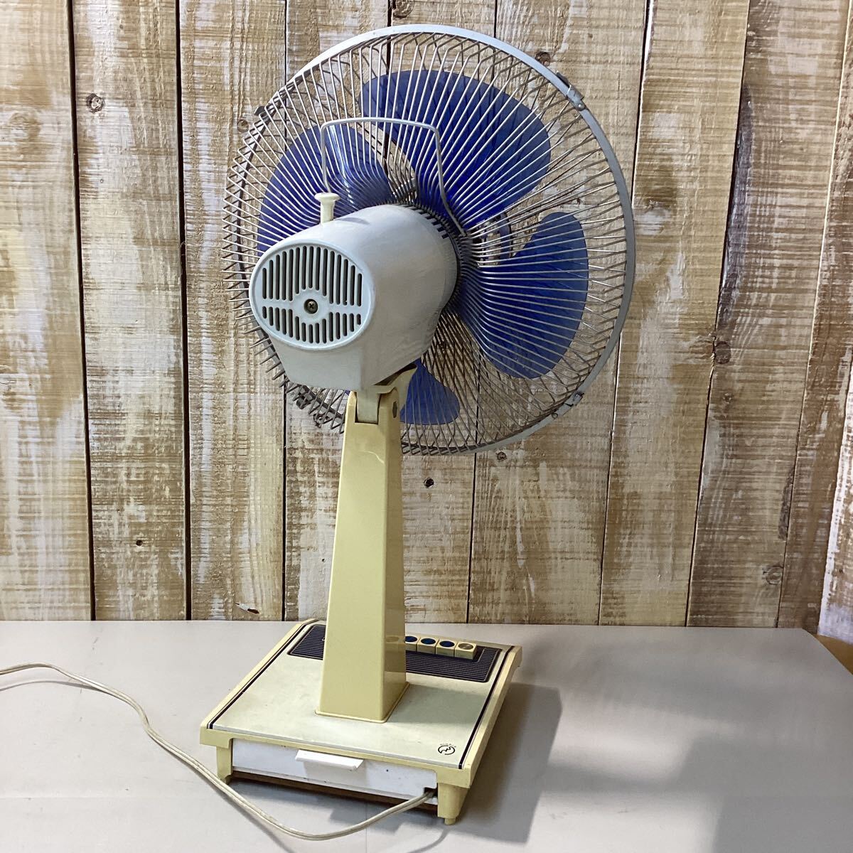 昭和レトロ1967年★レア物★動確済★ (東芝) SF-30E 大型扇風機 Yahoo!オークション - 昭和レトロ 扇風機 当時物 TOSHIBA 東芝 D