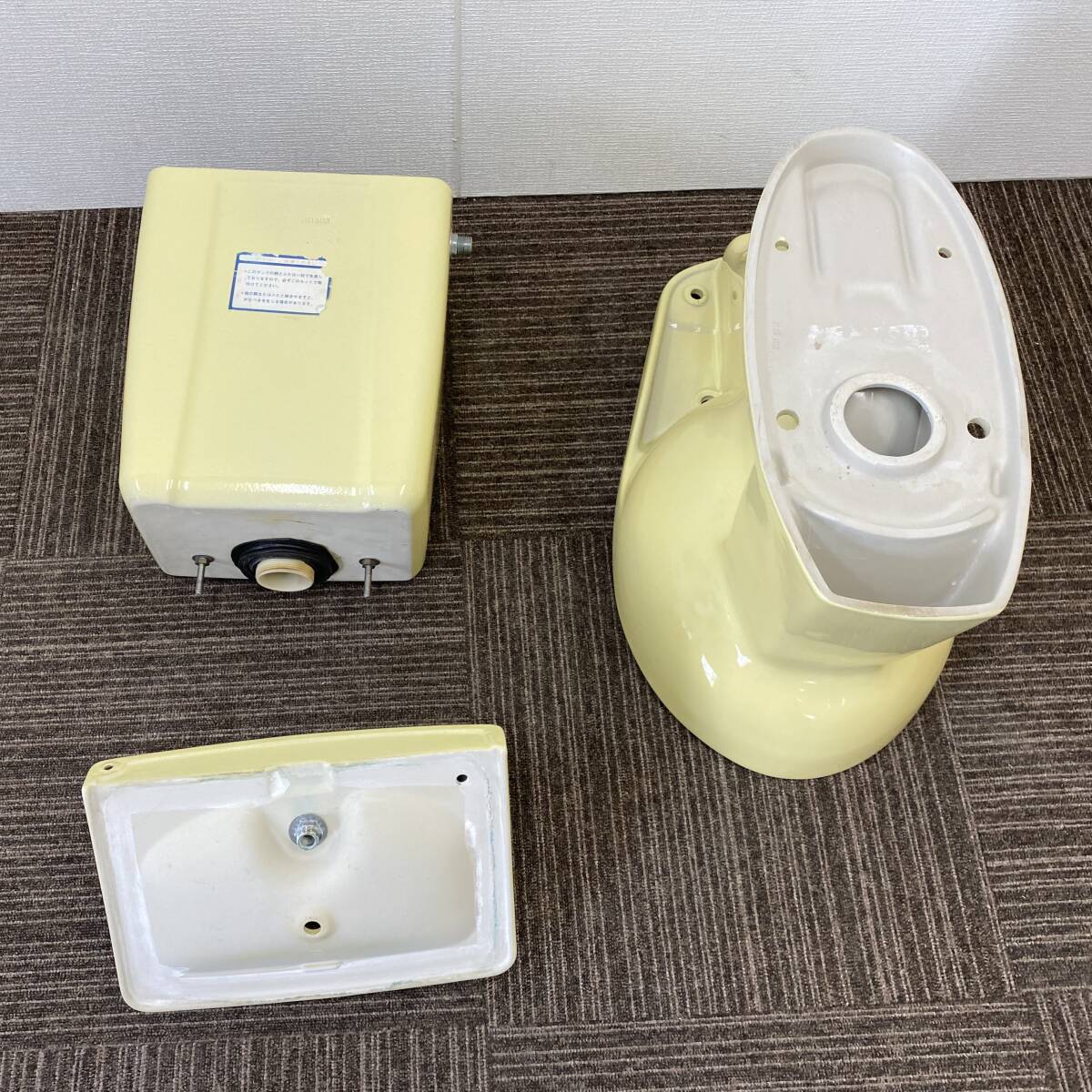 中古】TOTO☆トイレ便器(床下排水)☆洋式便器とタンクのセット 中古】TOTO☆トイレ便器(床下排水)☆洋式便器とタンクのセット