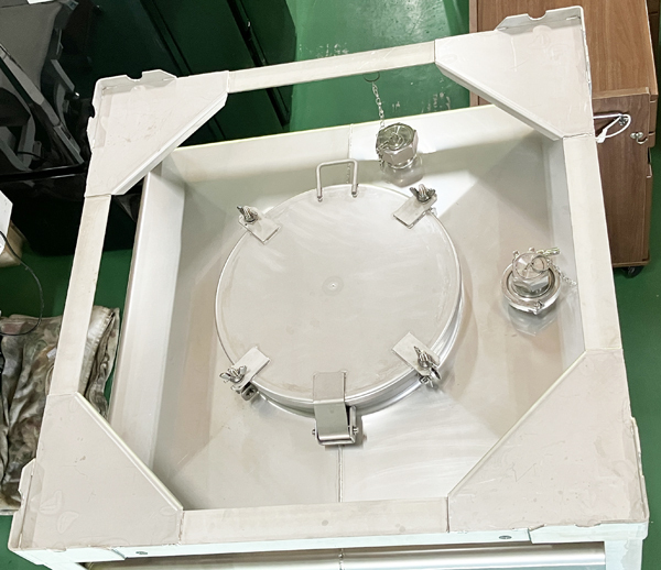 共立物流システム 液体コンテナ ステンレス タフテナ / 詳細不明 共立物流システム 液体コンテナ ステンレス タフテナ / 詳細不明