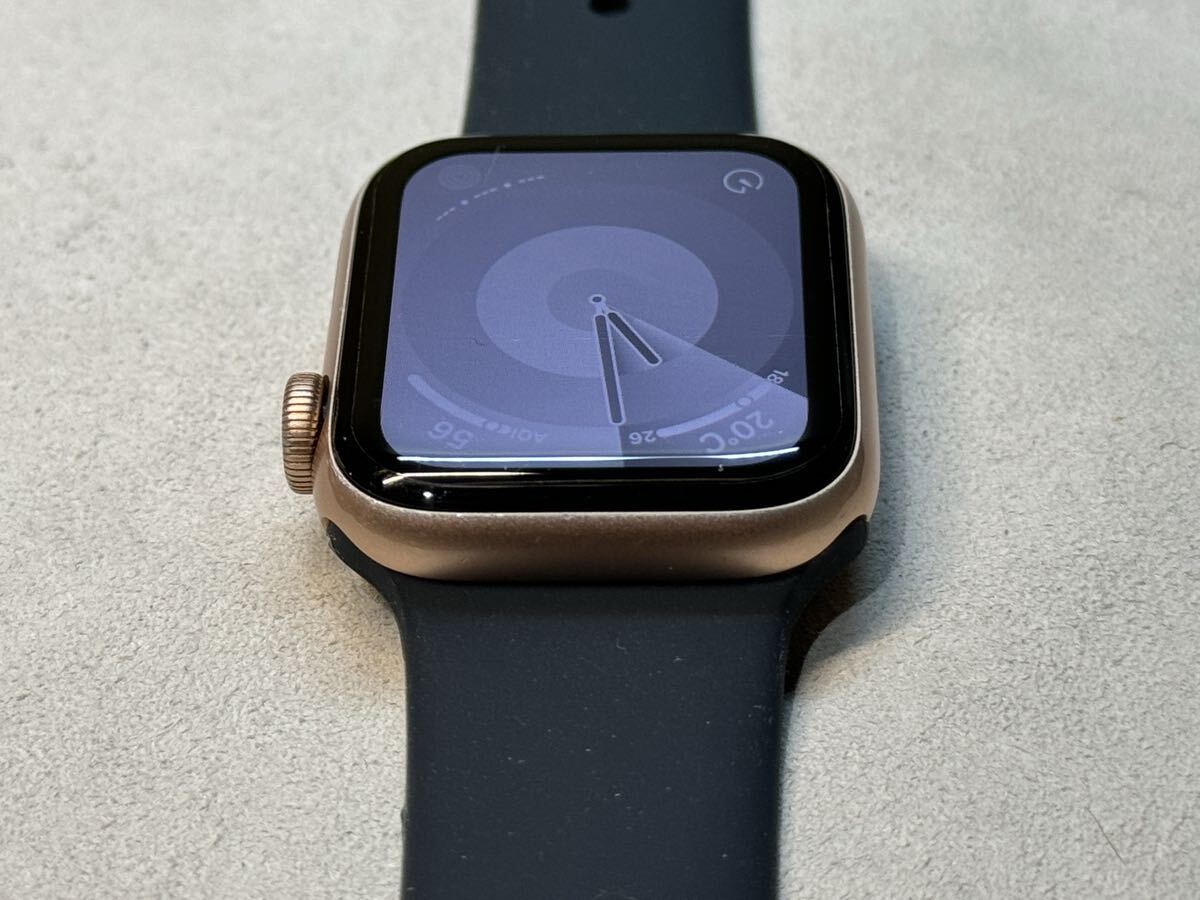 即決 初めての方もオススメ Apple Watch SE 40mm ゴールド 即決 初めての方もオススメ Apple Watch SE 40mm ゴールド