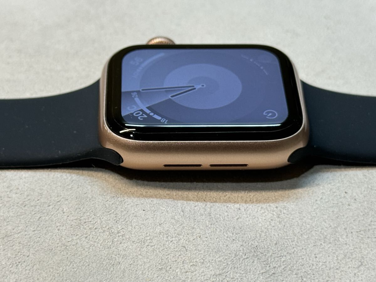 即決 初めての方もオススメ Apple Watch SE 40mm ゴールド 即決 初めての方もオススメ Apple Watch SE 40mm ゴールド