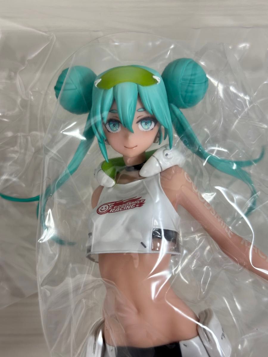 初音ミク GTプロジェクト レーシングミク 2022 Tropical Ver 1/7 初音ミク GTプロジェクト レーシングミク 2022 Tropical Ver 1/7