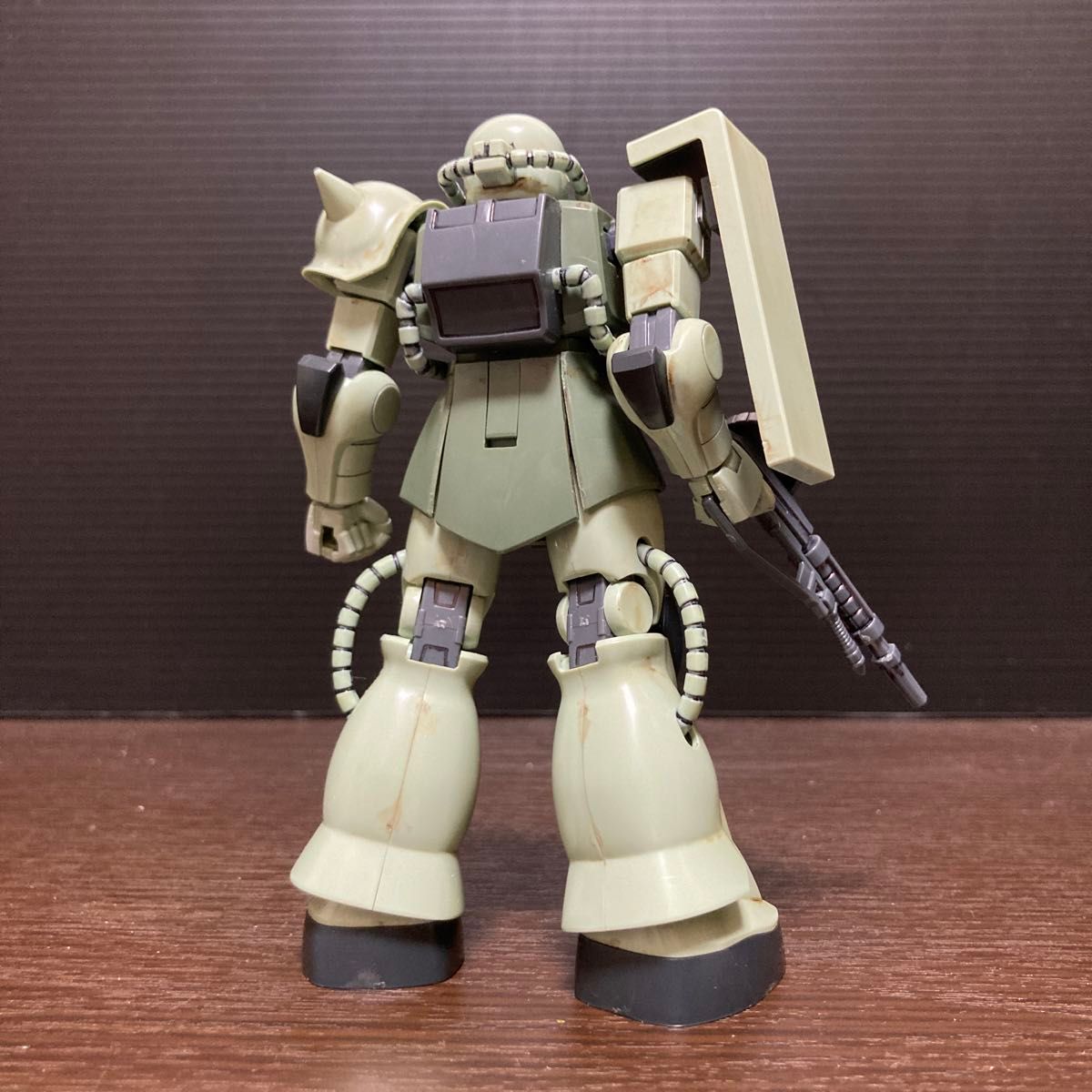 HGUC】量産型ザク ガンプラ ジャンク 完成品 (HG 1/144 量産 HGUC】量産型ザク ガンプラ ジャンク 完成品 (HG 1/144 量産