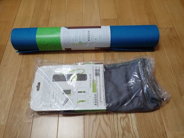 ☆新品 Gaiam Cargo Yoga Mat Bag + Restore Yoga Mat - 4MM セット ☆_画像3