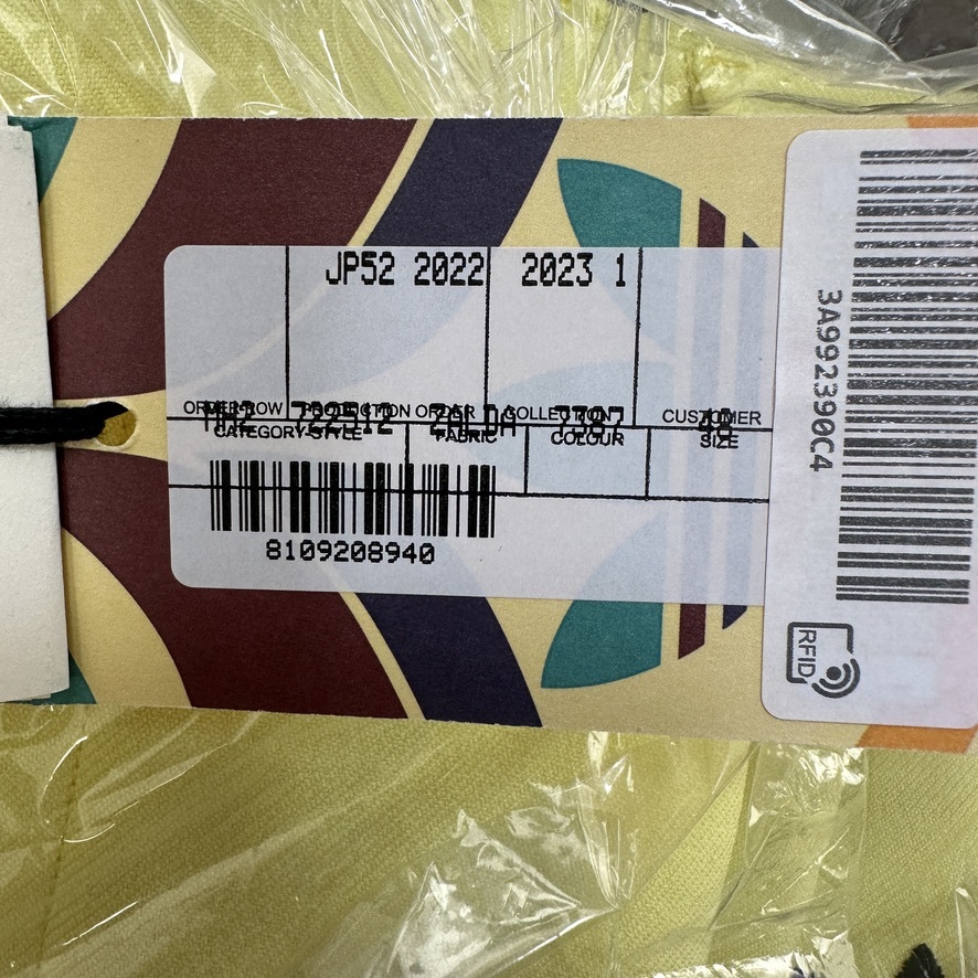 新品未使用 Lサイズ相当 48サイズ GUCCI adidas グッチ 新品未使用 Lサイズ相当 48サイズ GUCCI adidas グッチ