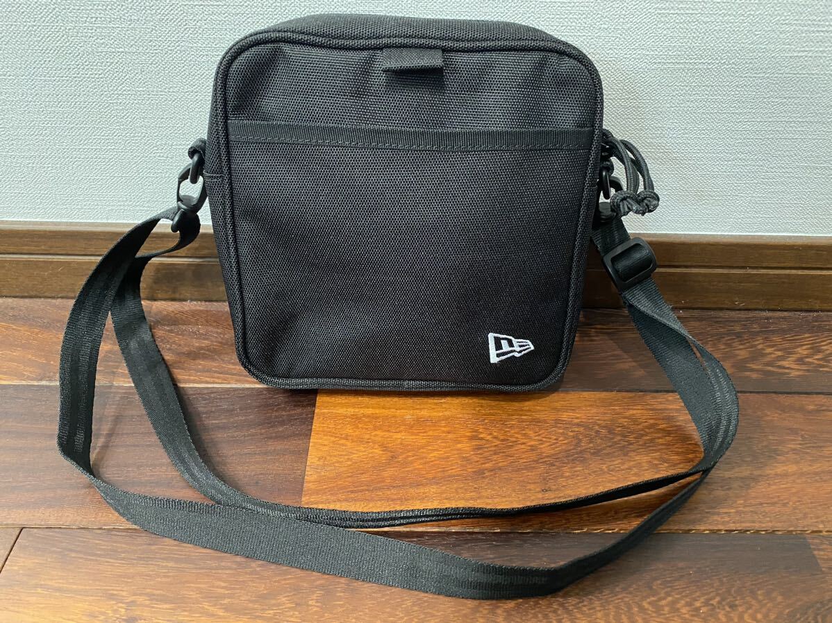 ニューエラ New Era スクエア ショルダーポーチ 1 5L Pokmon ニューエラ New Era スクエア ショルダーポーチ 1 5L Pokmon