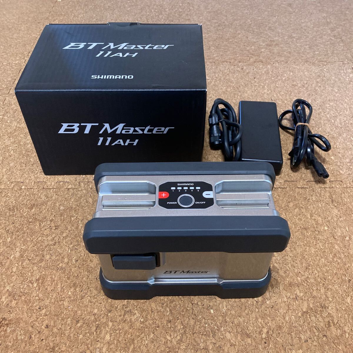 シマノ電動リール用バッテリー BT Master 11AH アウトドア・釣り シマノ電動リール用バッテリー BT Master 11AH アウトドア・釣り
