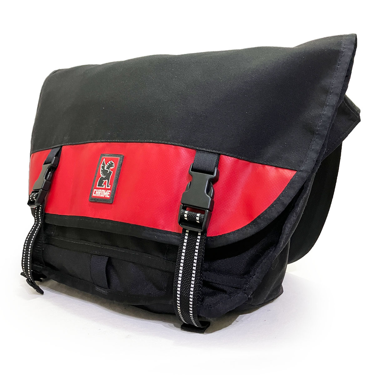 クローム CTZ メッセンジャーバッグ ブラック レッド CHROME CTZ MESSENGER BAG 正規品 ピスト ロード バイク バックル アジャスト 防水