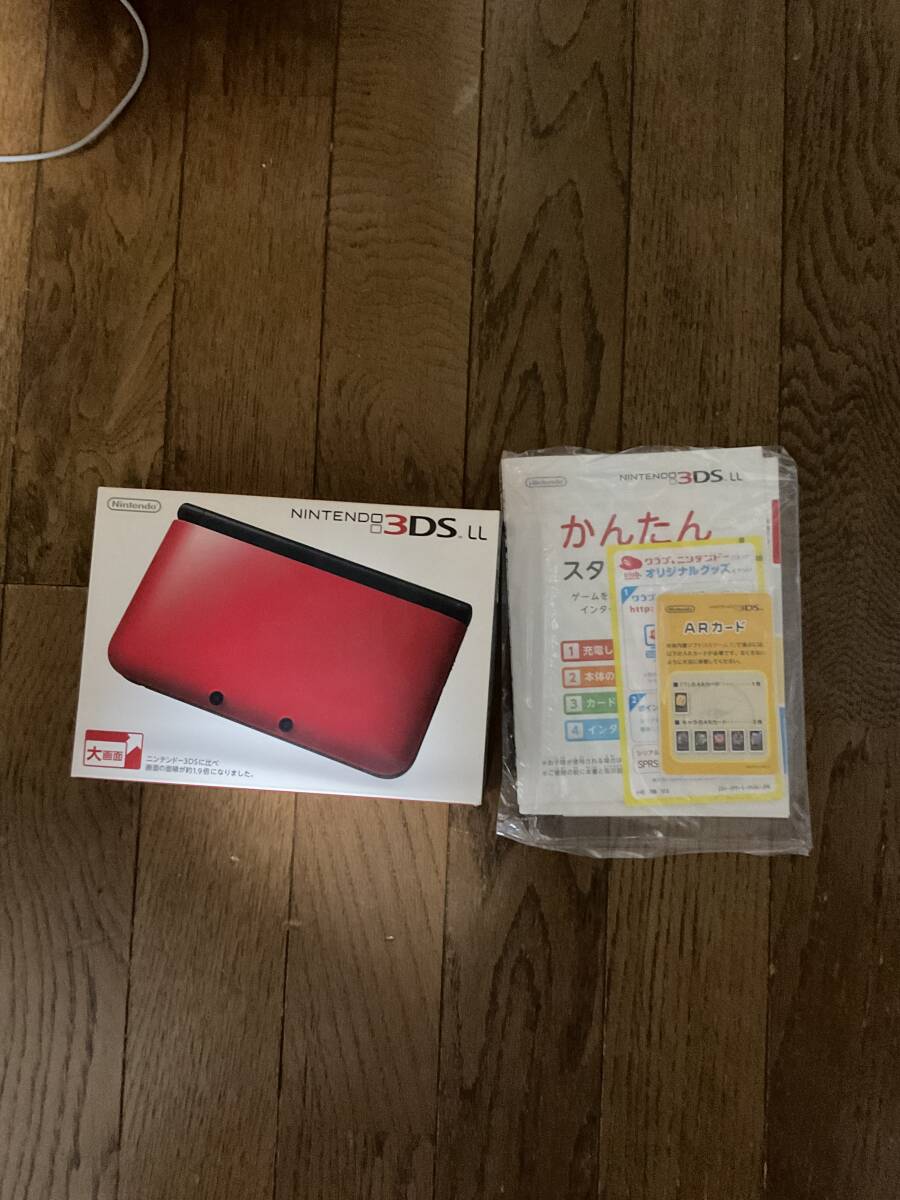  Nintendo 3DS LL красный × черный 