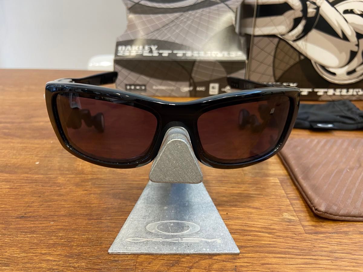 新品】国内販売終了品/オークリー/OAKLEY SPLIT THUMP(512MB 新品】国内販売終了品/オークリー/OAKLEY SPLIT THUMP(512MB