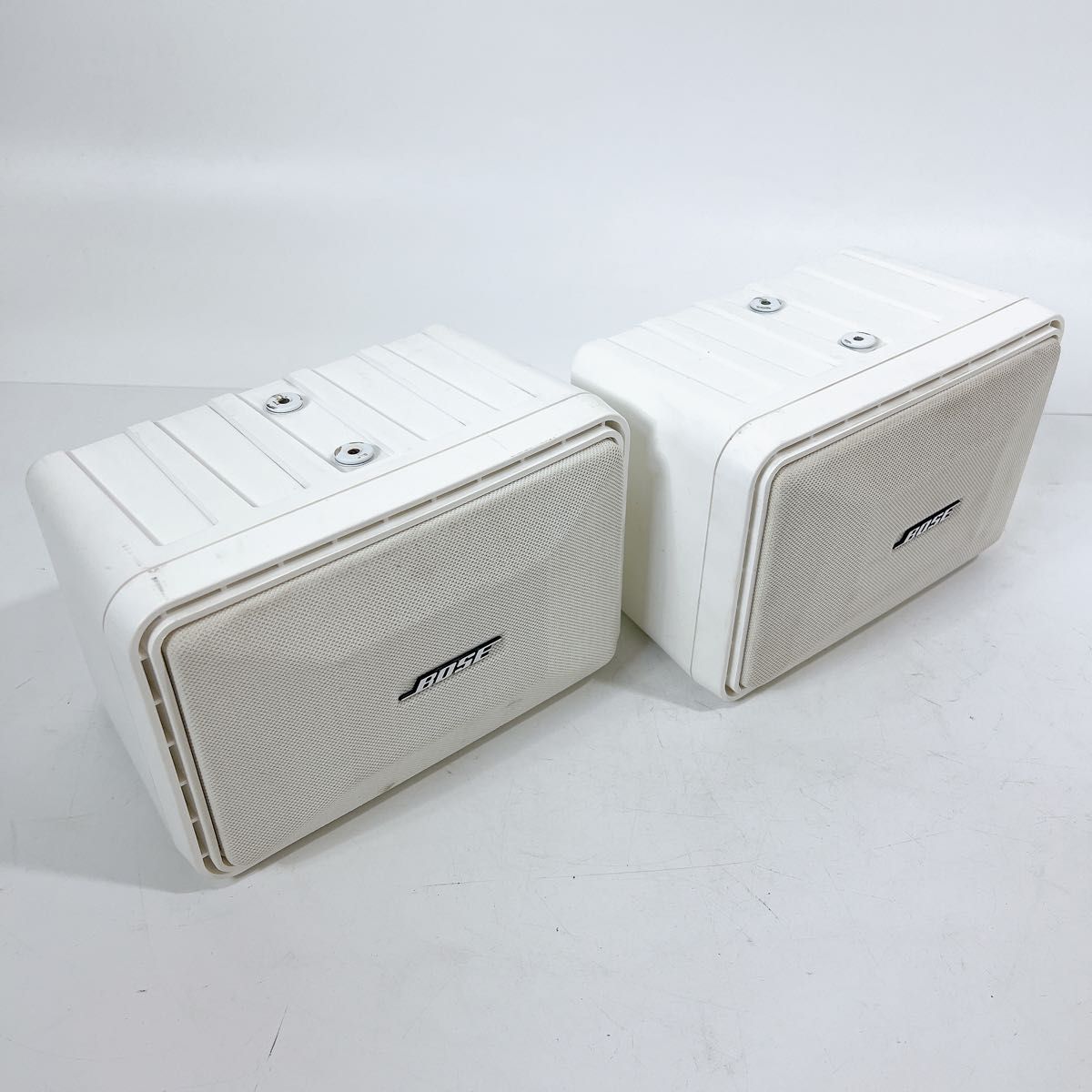 Bose スピーカーシステム 101MMW ペア ブラケット 天井吊り下げ Bose スピーカーシステム 101MMW ペア ブラケット 天井吊り下げ