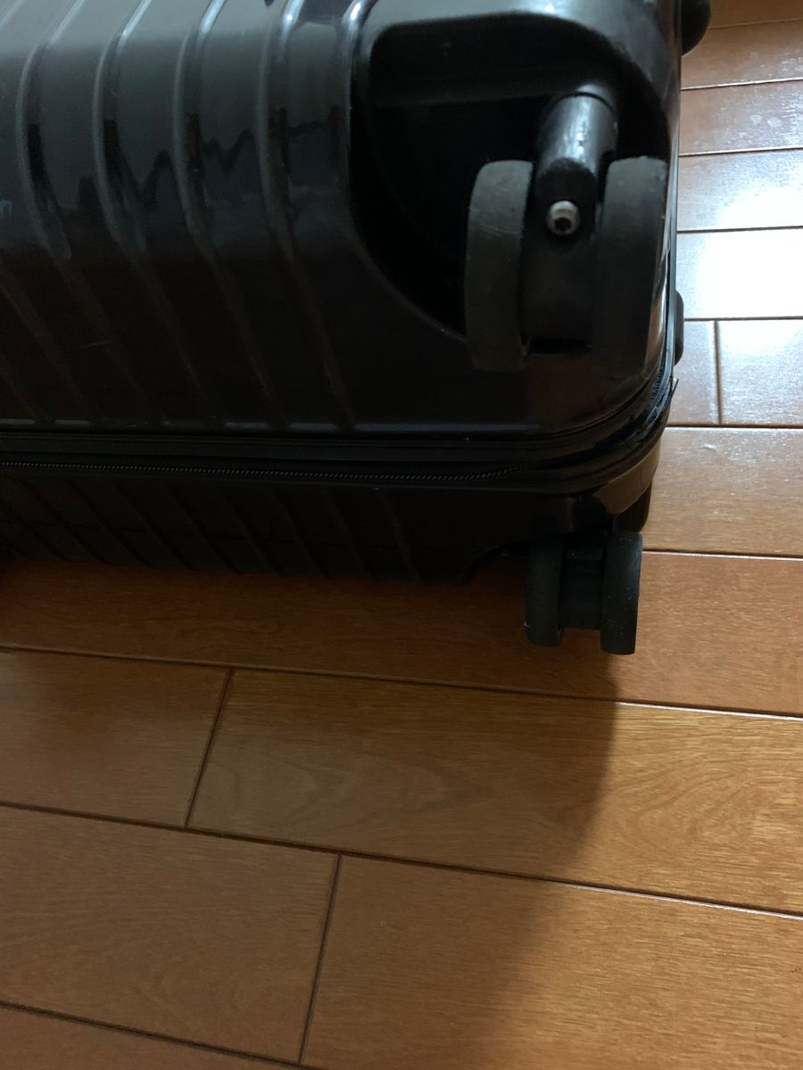 廃盤】RIMOWA リモワ SALSA AIR サルサエアー 4輪 ネイビー 紺色 廃盤】RIMOWA リモワ SALSA AIR サルサエアー 4輪 ネイビー 紺色