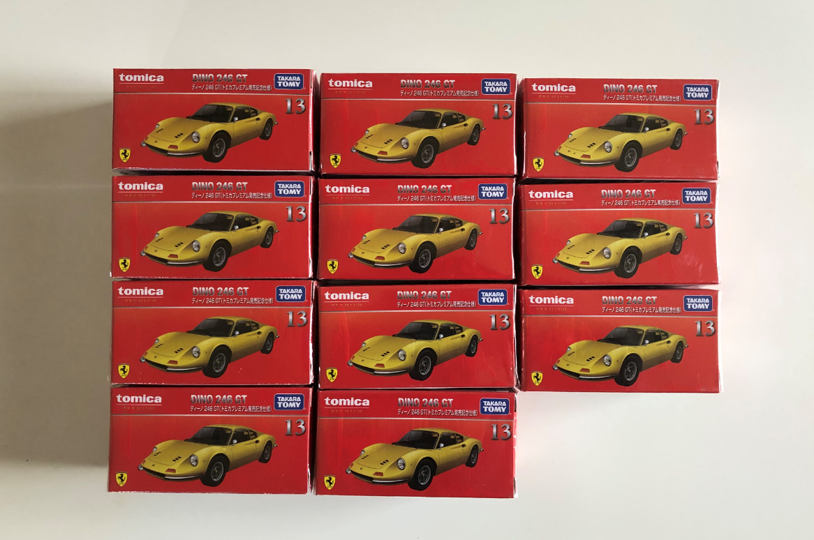 11台套Tomica 13 dino 246 GT (TomicaPremium銷售紀念配置)黃色新貨未開化封 原文:11台セットトミカ 13 ディーノ 246 GT (トミカプレミアム発売記念仕様) イエロー 新品未開封