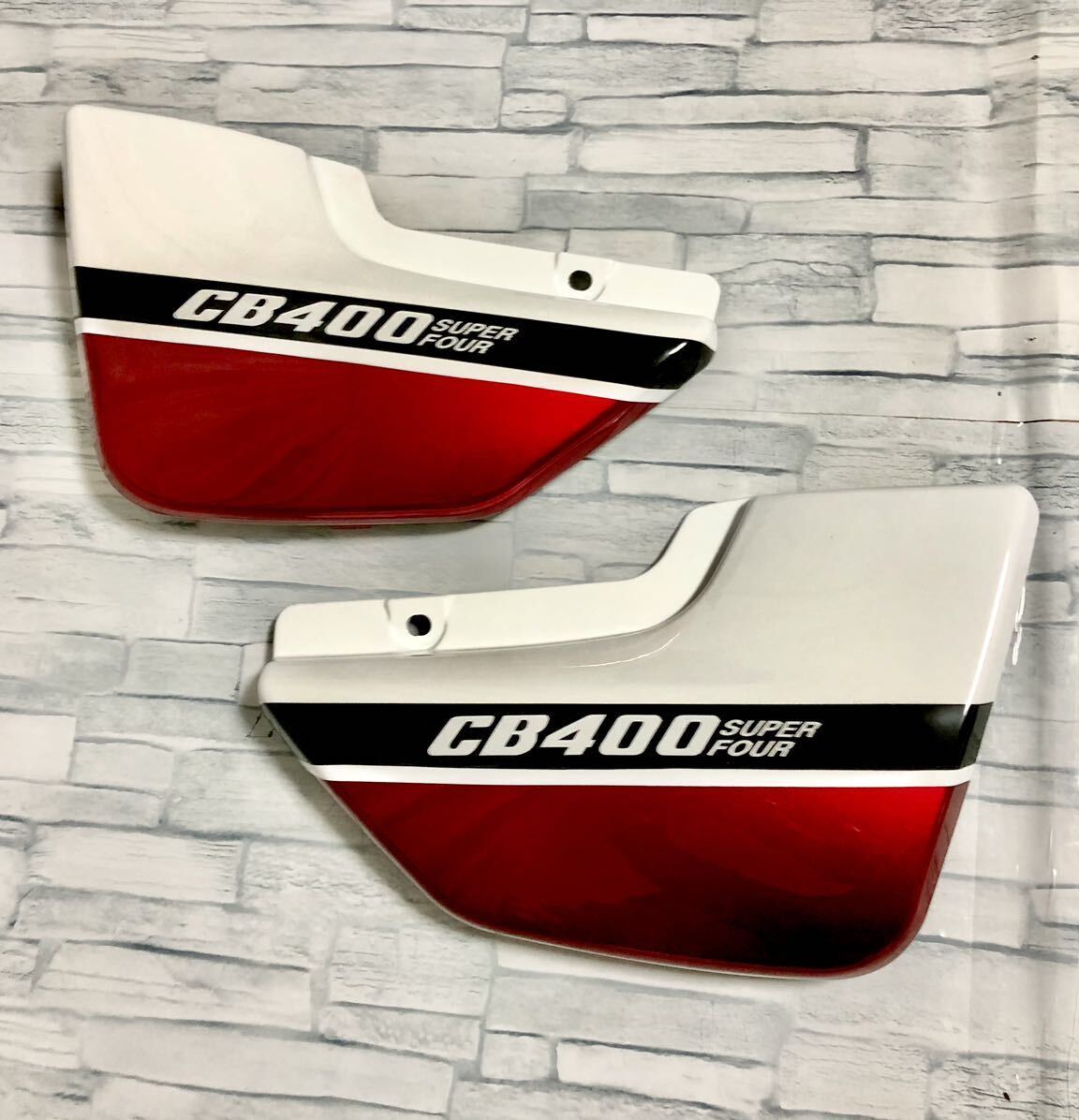 新品/訳あり①】CB400SF CBXカラー 塗装済み サイドカバー 左右 新品/訳あり①】CB400SF CBXカラー 塗装済み サイドカバー 左右
