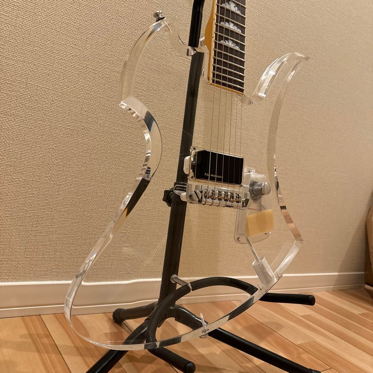 FERNANDES MG-115C CN エレキギター X JAPAN hide アクリル FERNANDES MG-115C CN エレキギター X JAPAN hide アクリル