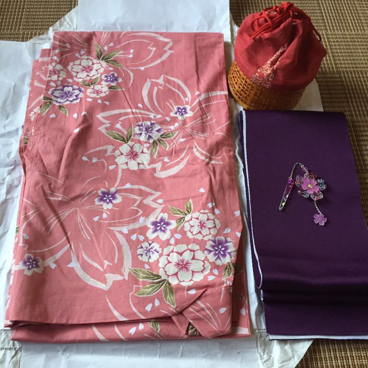 浴衣＋帯＋巾着＋帯飾りセット：桜柄 濃淡ピンク×紫×白×緑 ：：レディース 着物 桜色 夏祭り