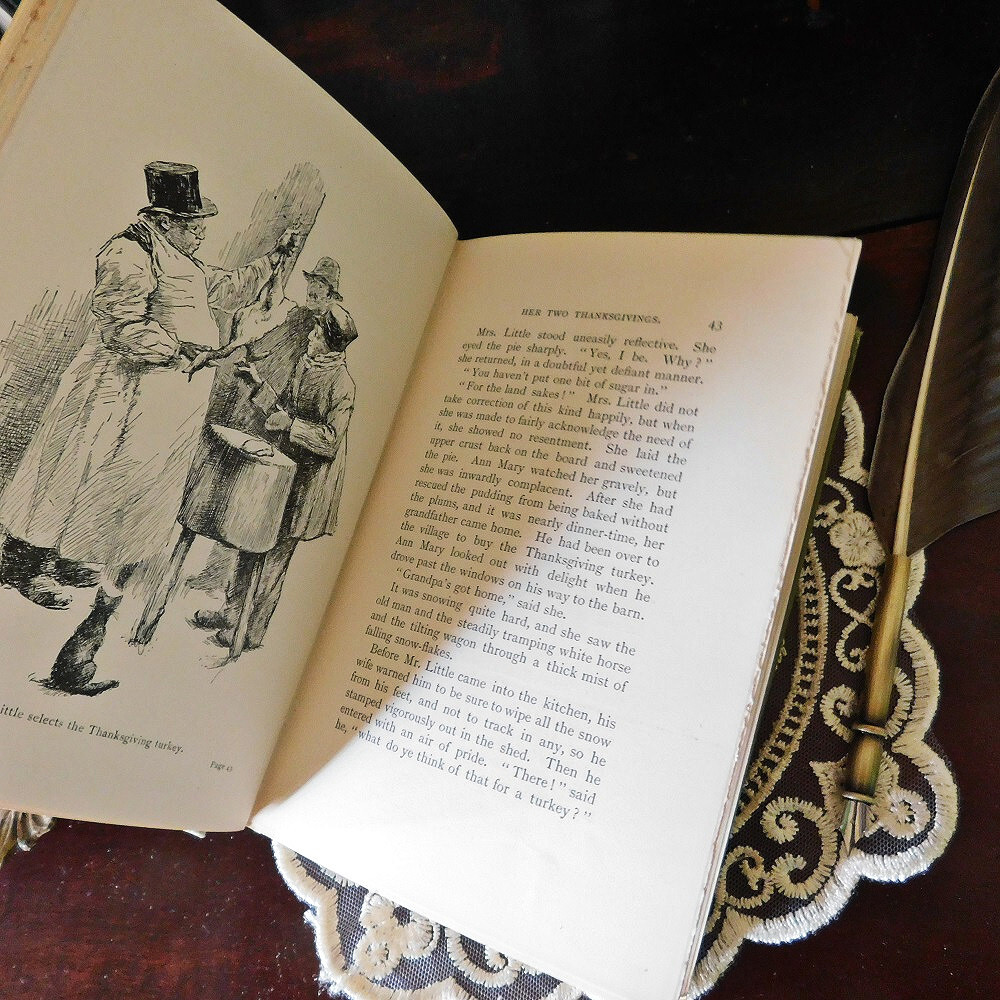 ゜+ 1892年 表紙の樹木の模様が可愛い古書 グリーン 英国の小説 ゜+ 1892年 表紙の樹木の模様が可愛い古書 グリーン 英国の小説