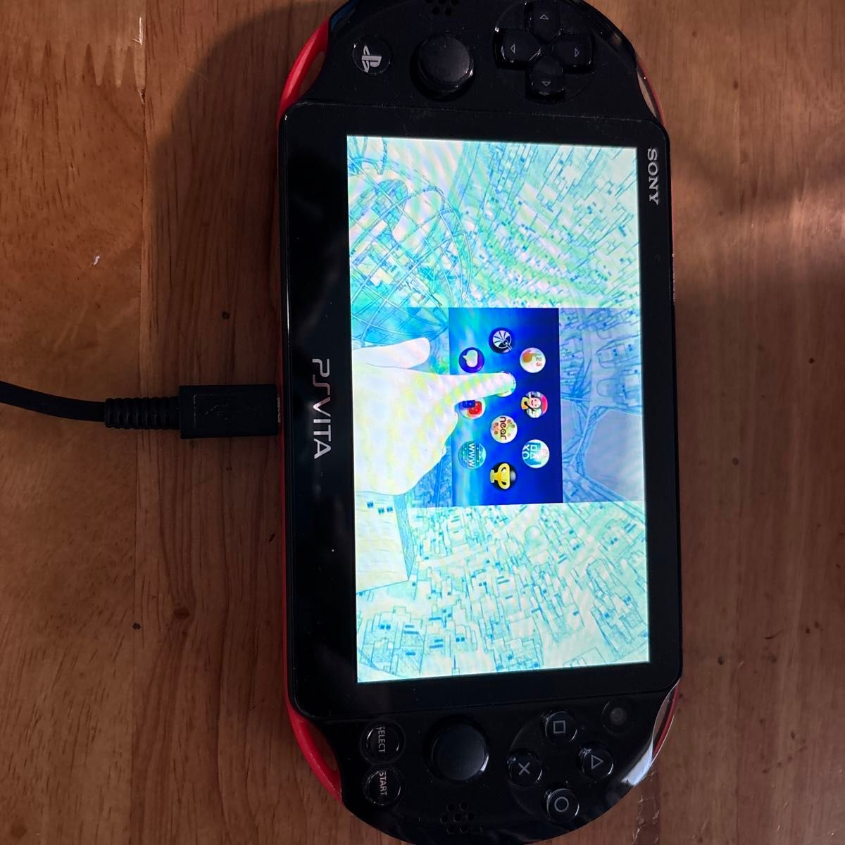 PlayStation Vita Super Value Pack Wi-Fiモデル レッド PlayStation Vita Super Value Pack Wi-Fiモデル レッド