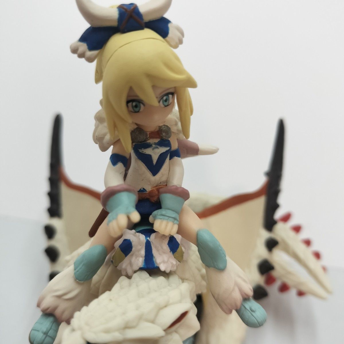 amiibo ベリオロス (ヒョウガ) &アユリア モンスターハンター amiibo ベリオロス (ヒョウガ) &アユリア モンスターハンター