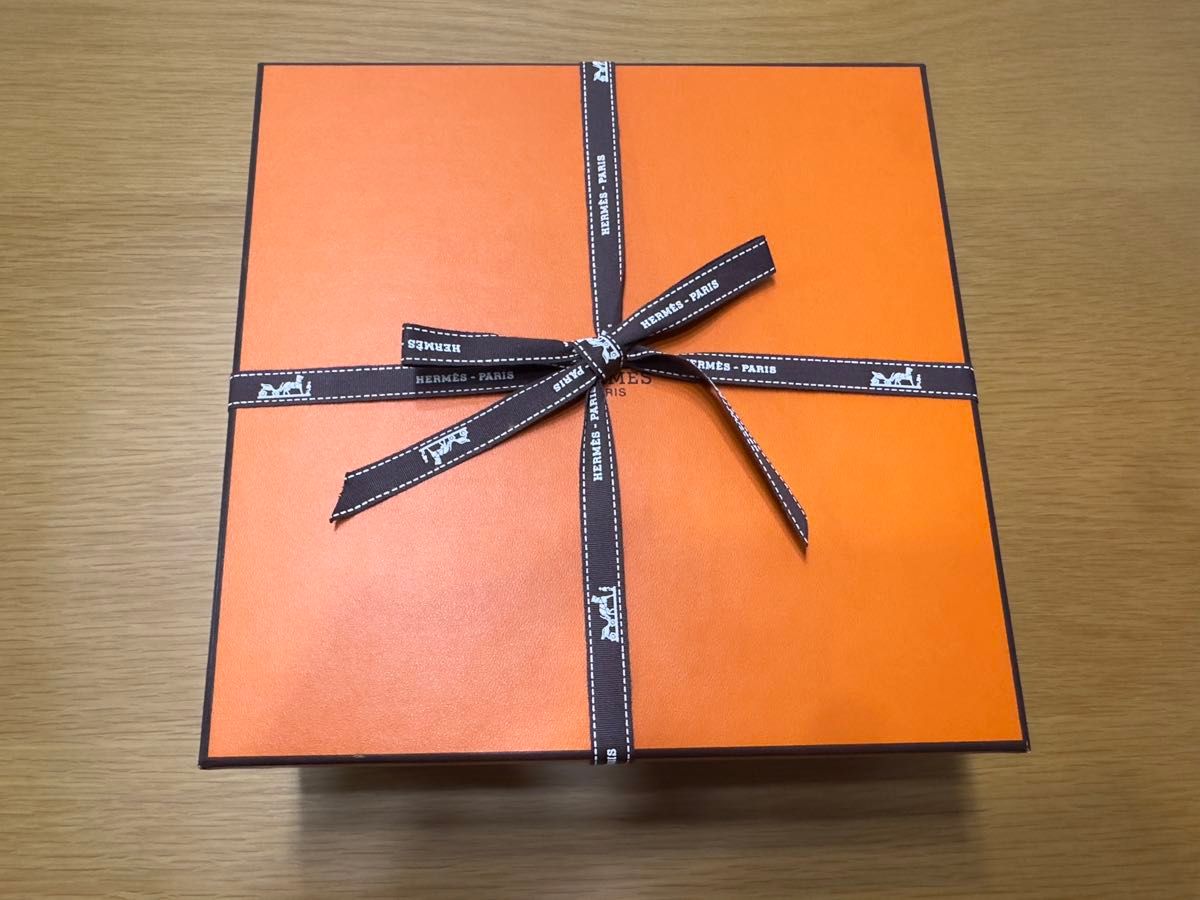 HERMES エルメス 「2000年のはじめての朝」プレート6枚セット HERMES エルメス 「2000年のはじめての朝」プレート6枚セット