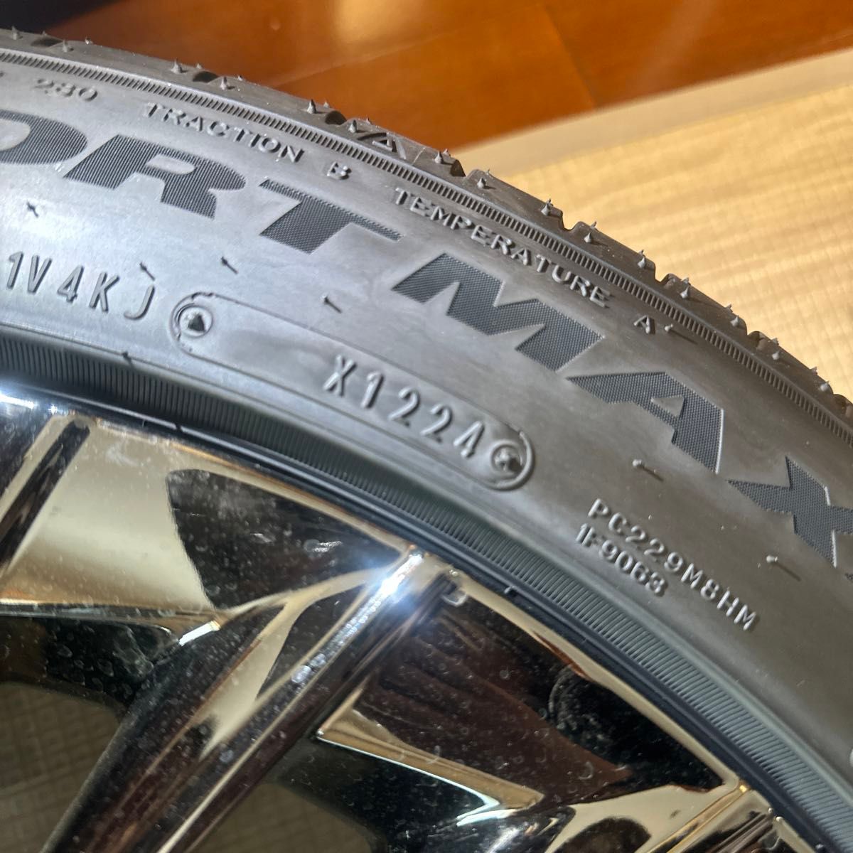 新型クラウンセダン ブラックパッケージ 純正ホイール4本 245 新型クラウンセダン ブラックパッケージ 純正ホイール4本 245
